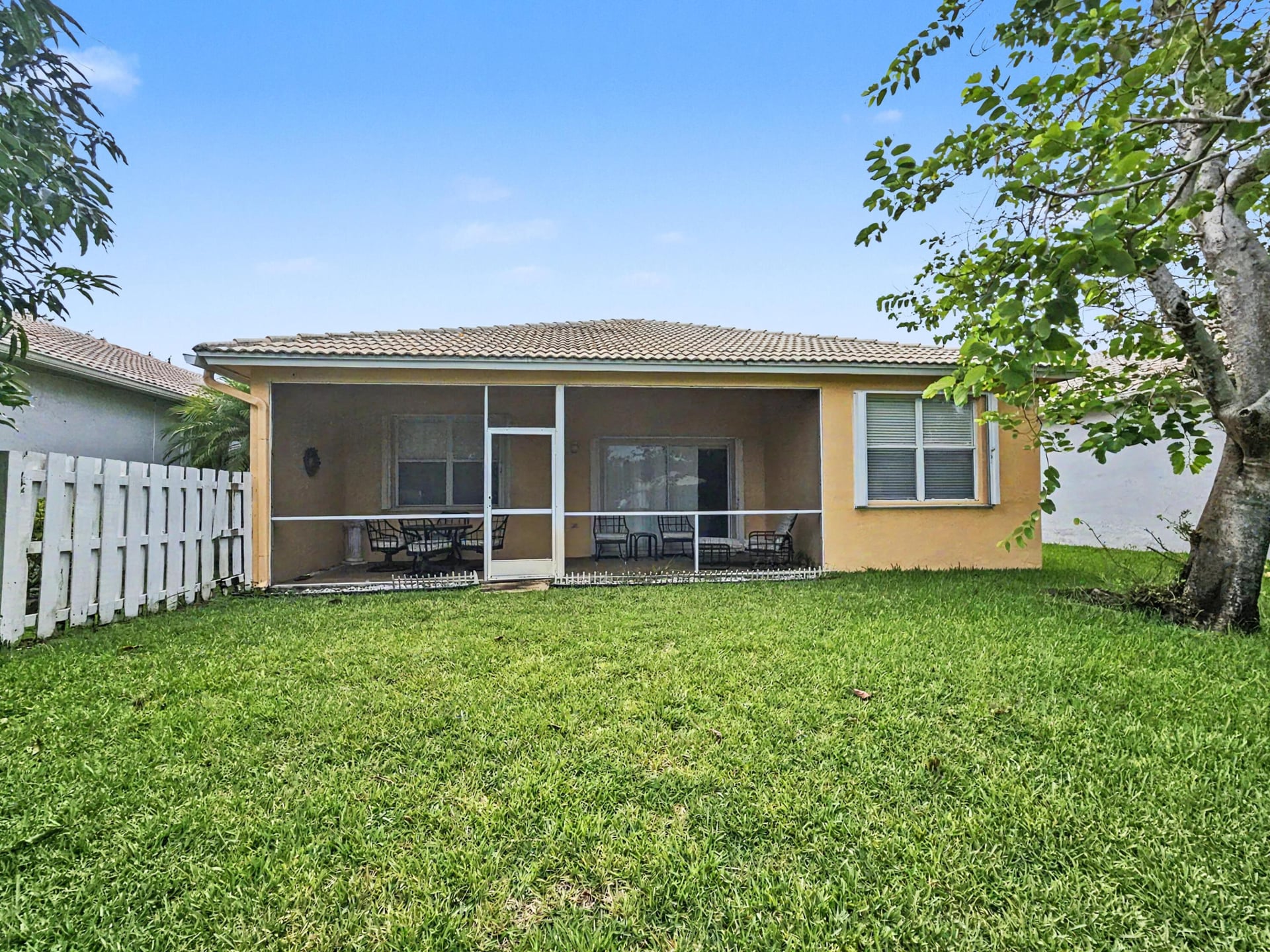Residence photo 4