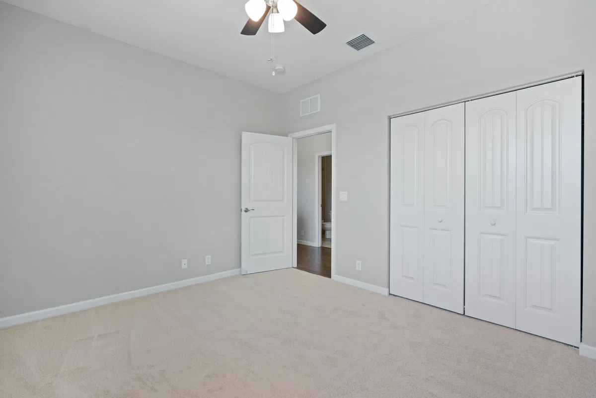 Residence photo 31