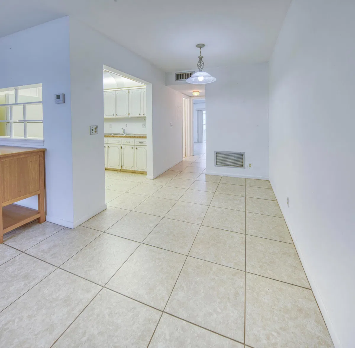 Unit 109 photo 10