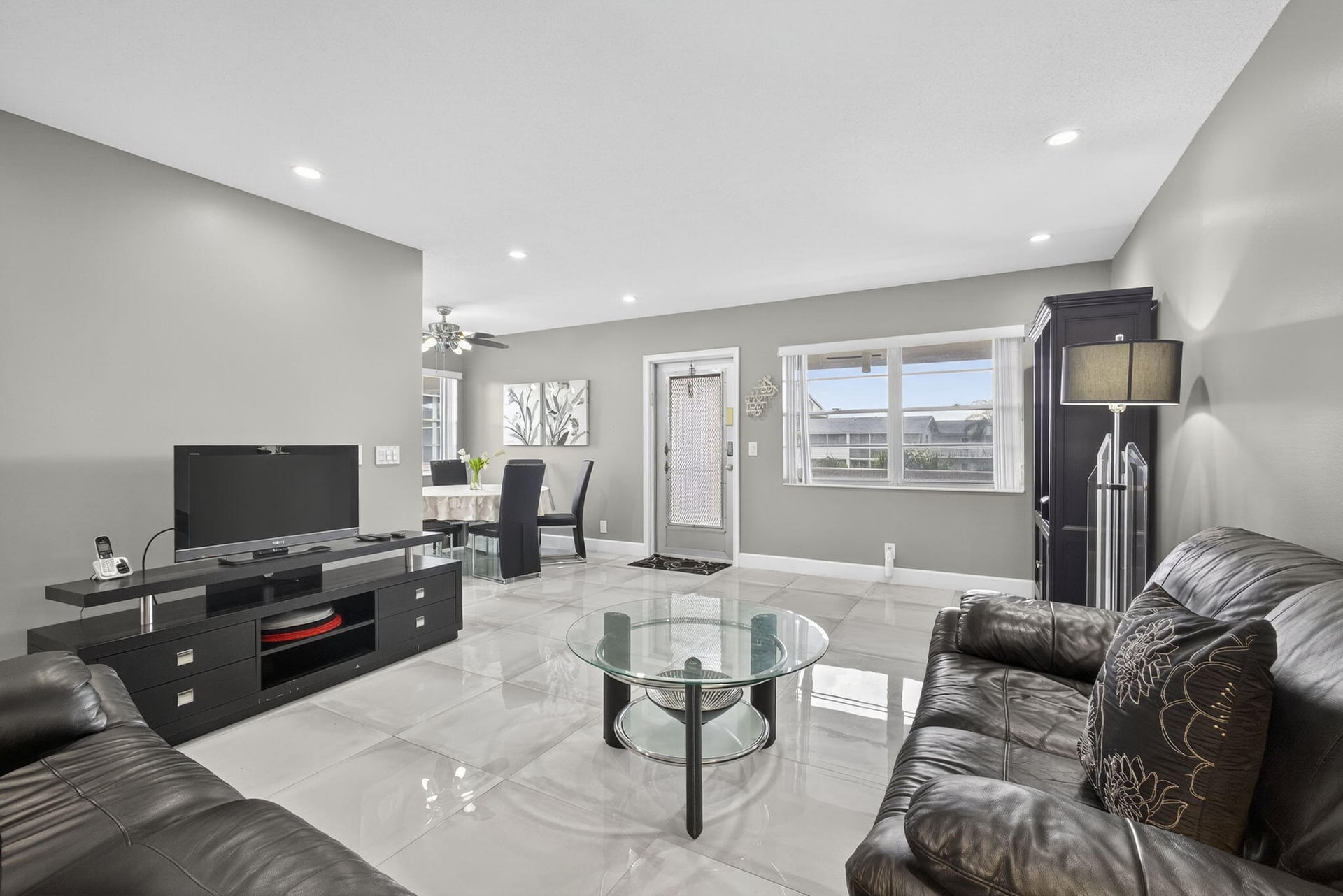 Residence photo 4