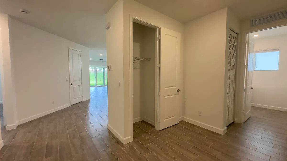  Residence photo 13