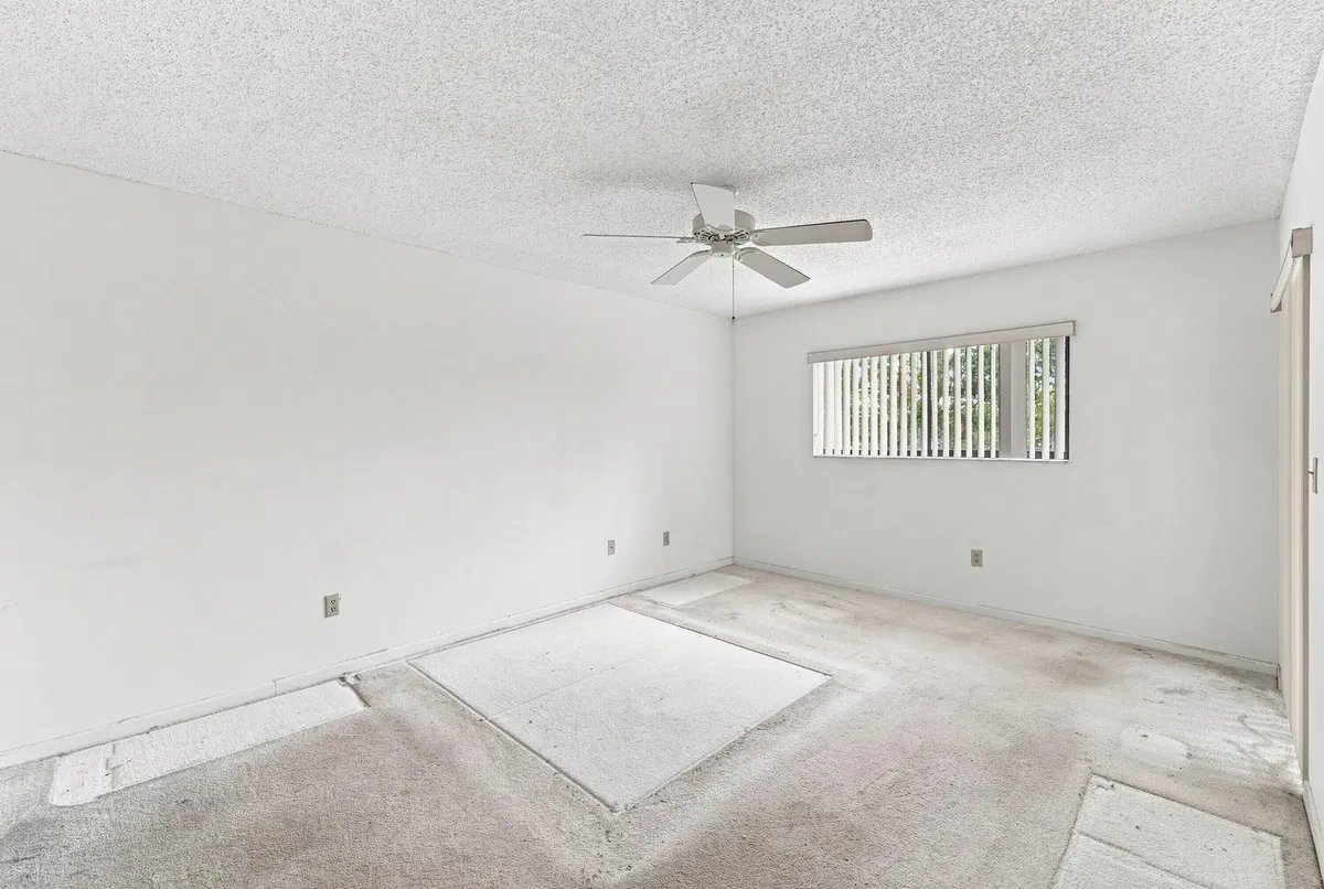 Unit 314 photo 13