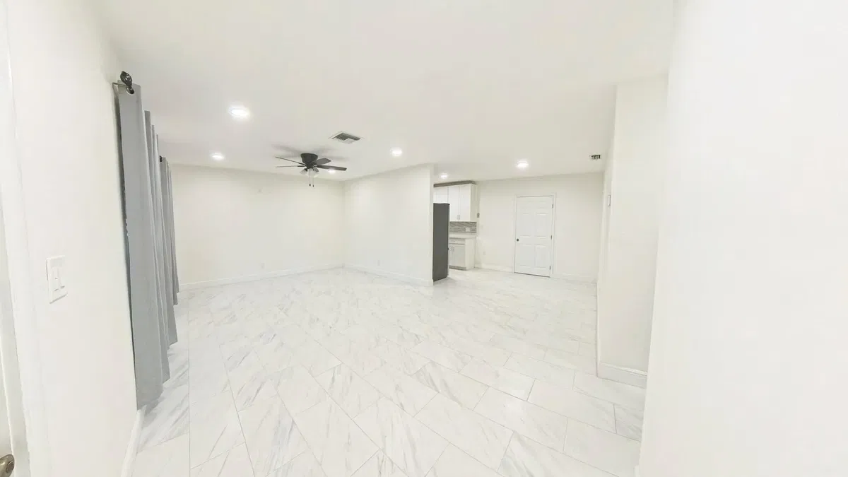 Residence photo 10