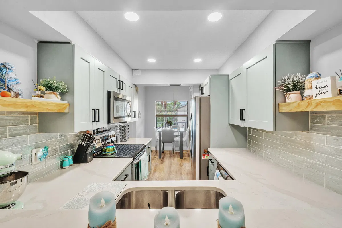  Unit 1626 photo 10