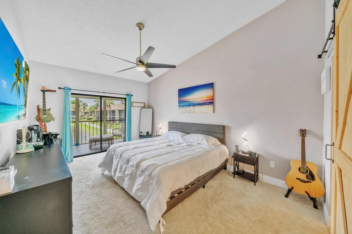  Unit 1626 photo 25