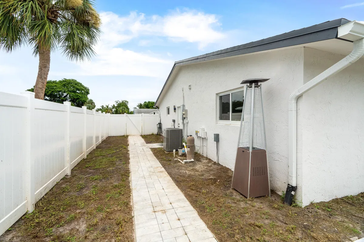 Residence photo 37