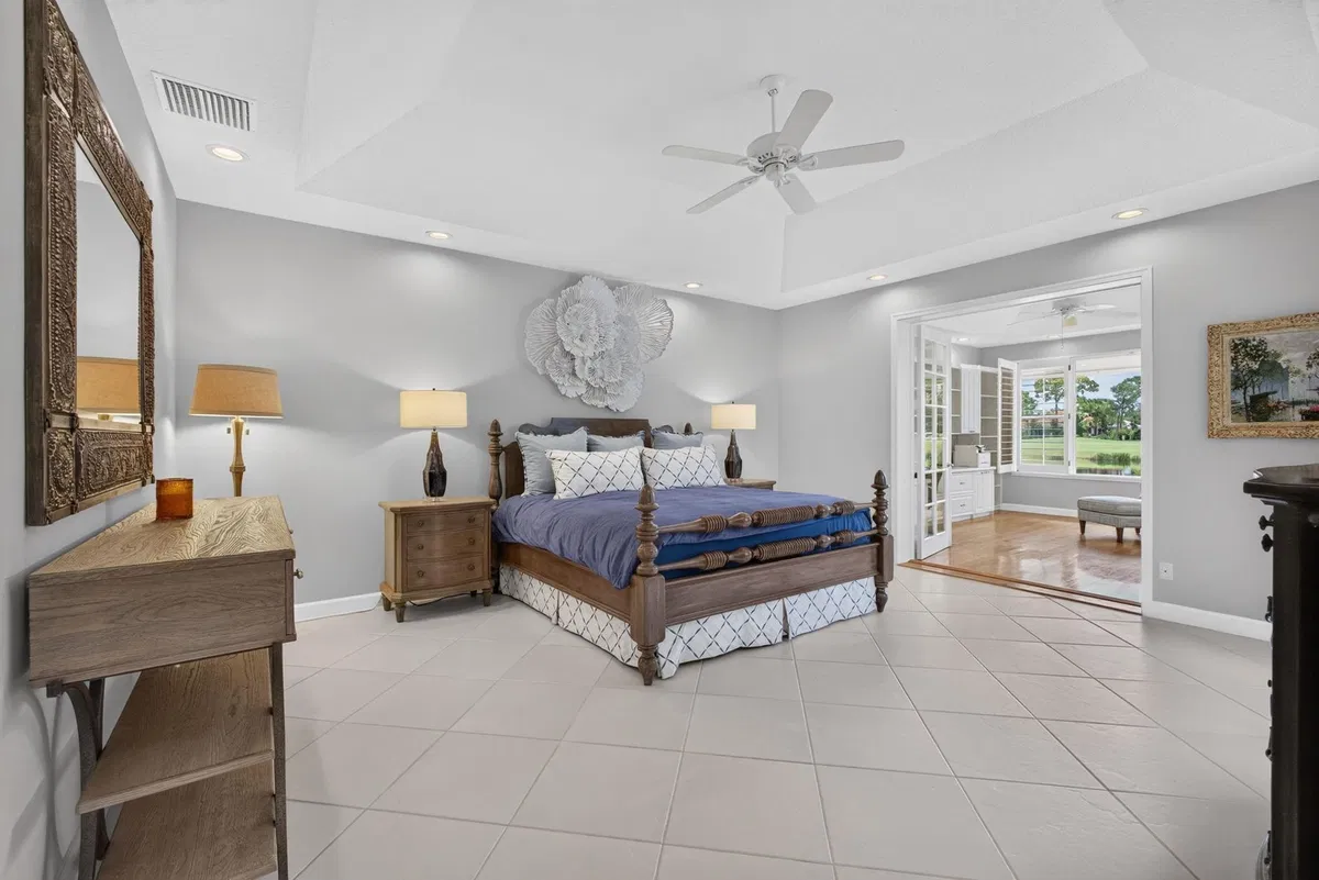 Willoughby Golf Club Residence photo 31