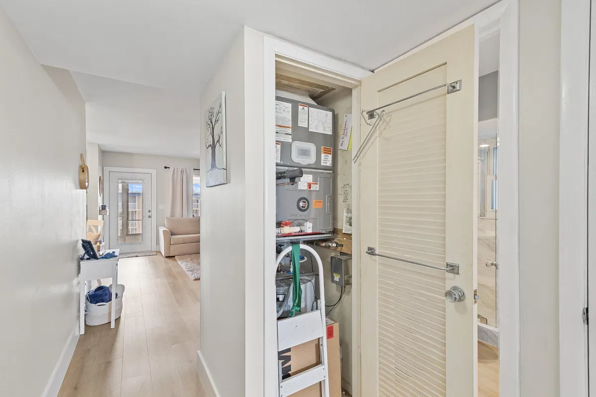  Unit 315 photo 28