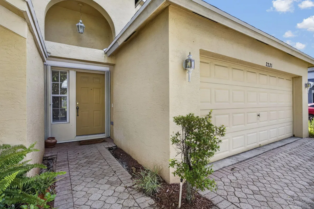 Residence photo 4