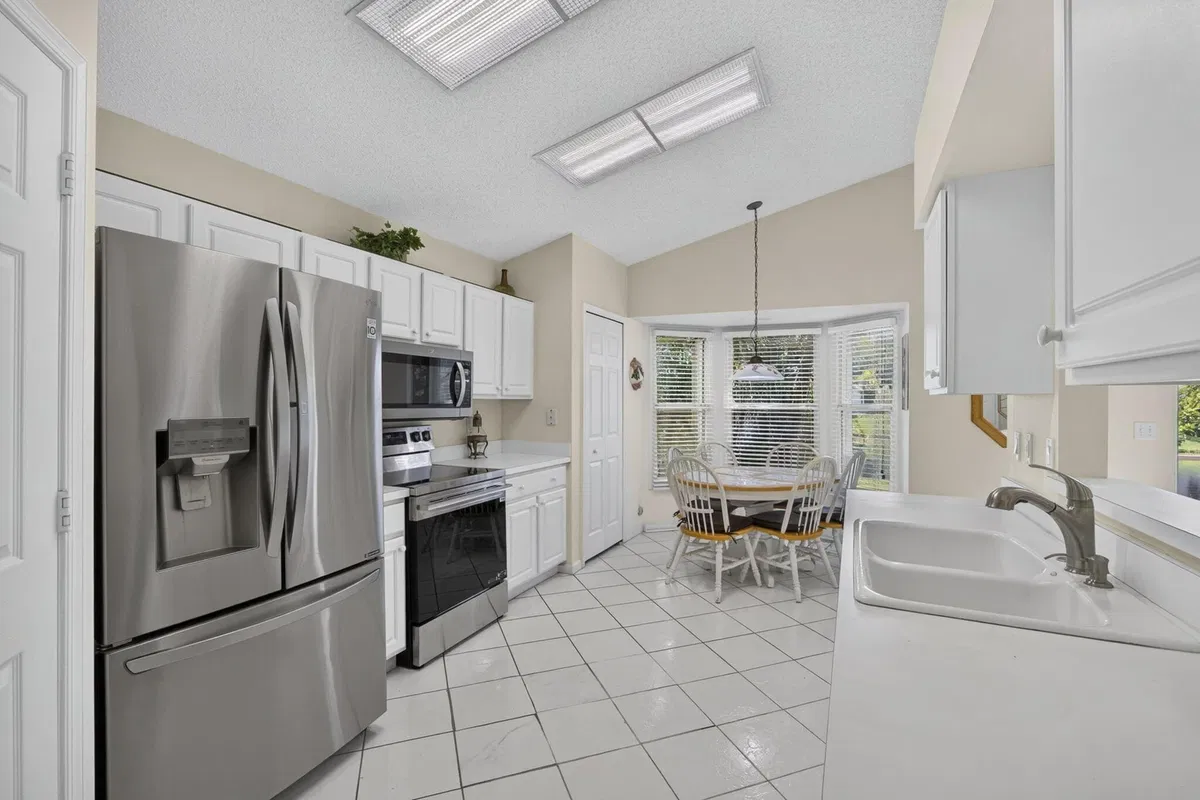 Residence photo 19