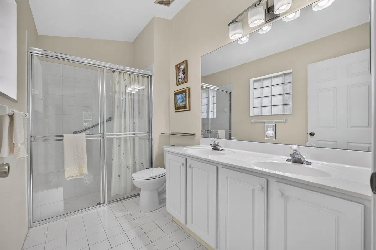 Residence photo 28