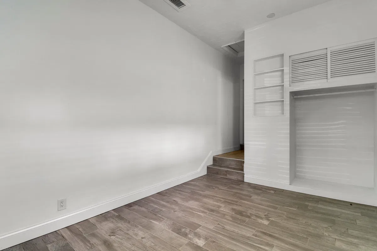 Residence photo 16