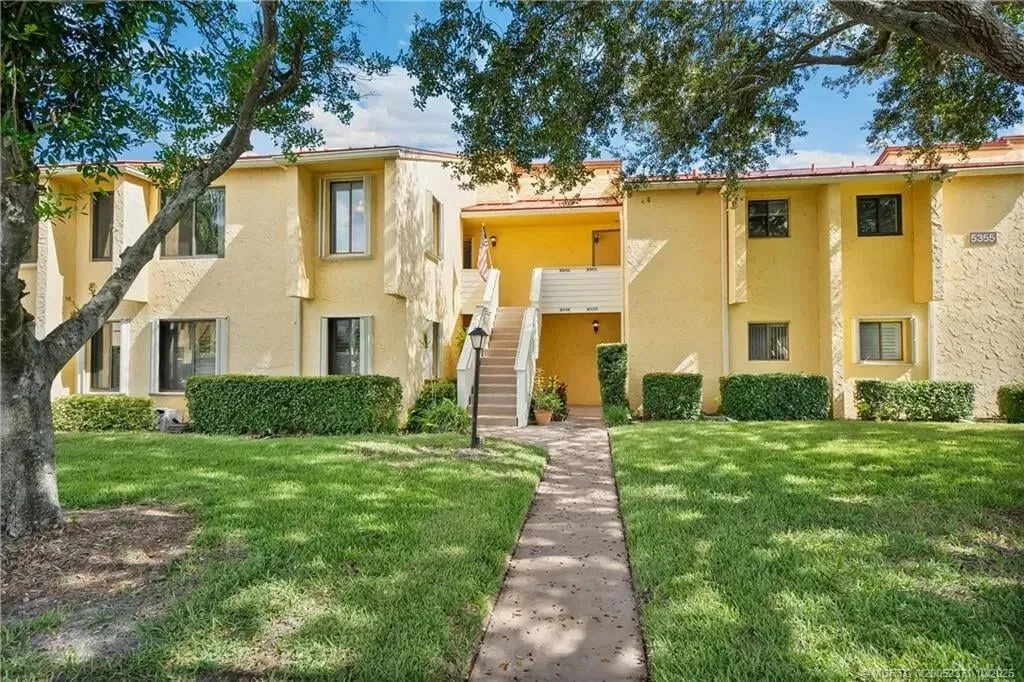 Rocky Point Unit 114