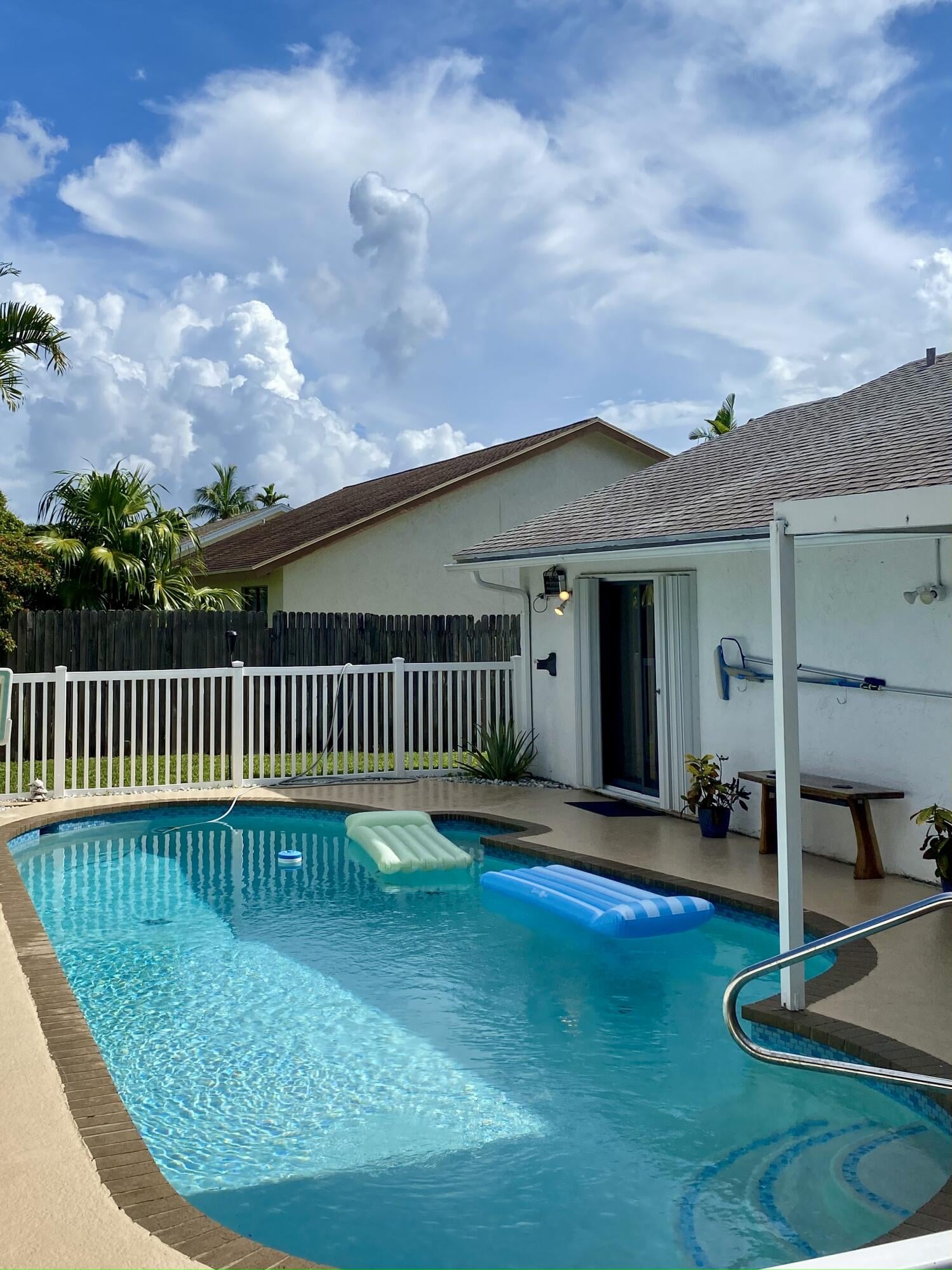 Residence photo 19