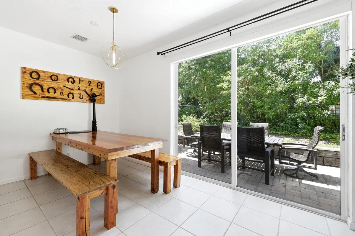  Residence photo 7