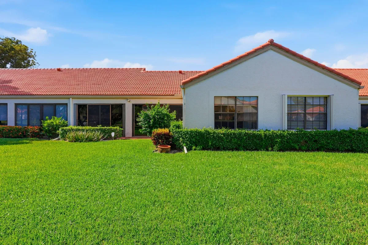  Residence photo 25