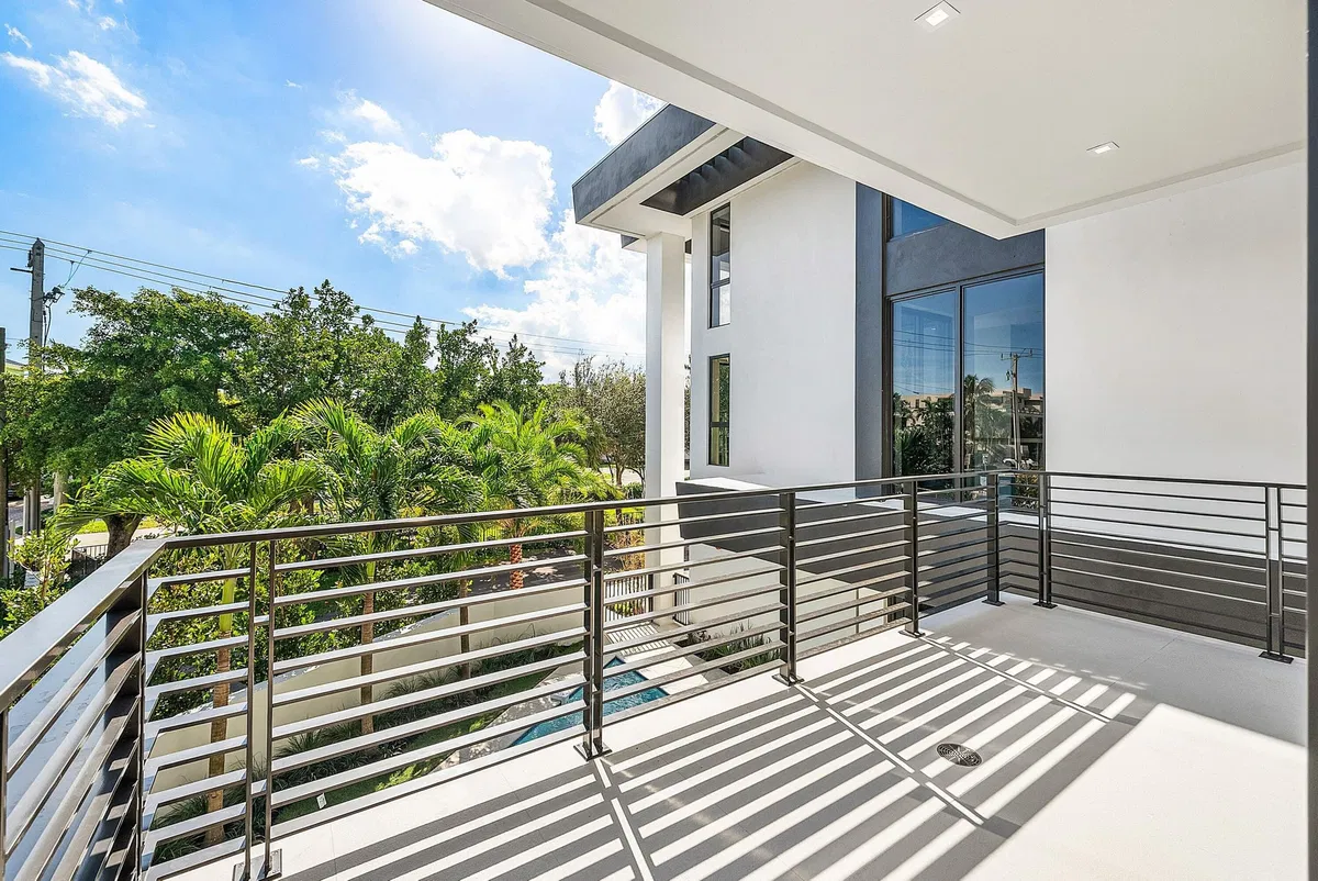Residence photo 31