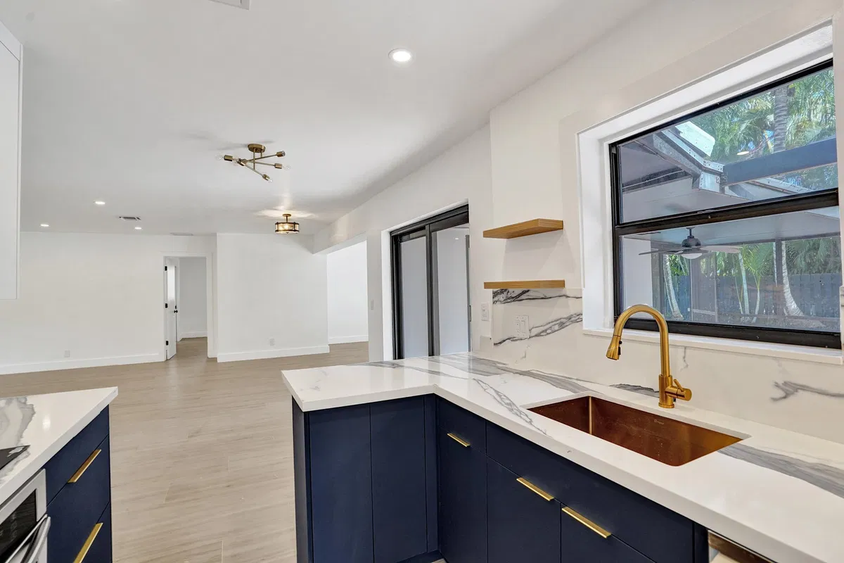 Residence photo 25