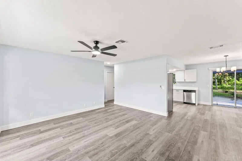  Residence photo 7
