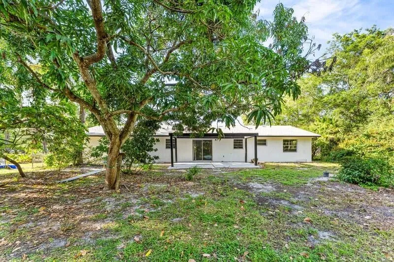  Residence photo 19