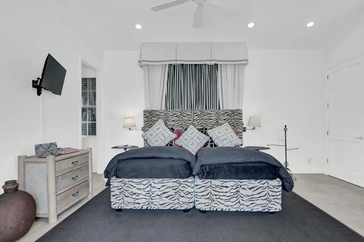 Frenchman's Creek Residence photo 34