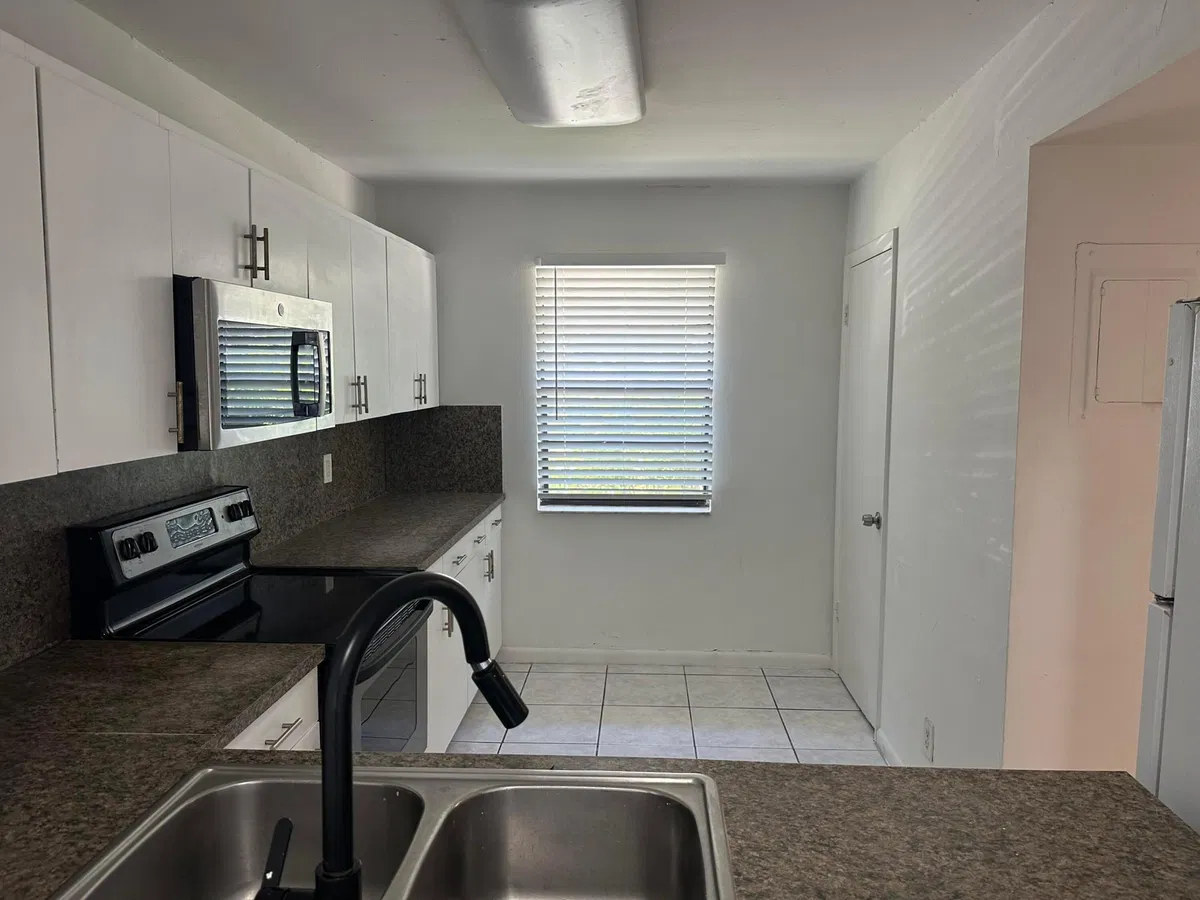  Residence photo 10