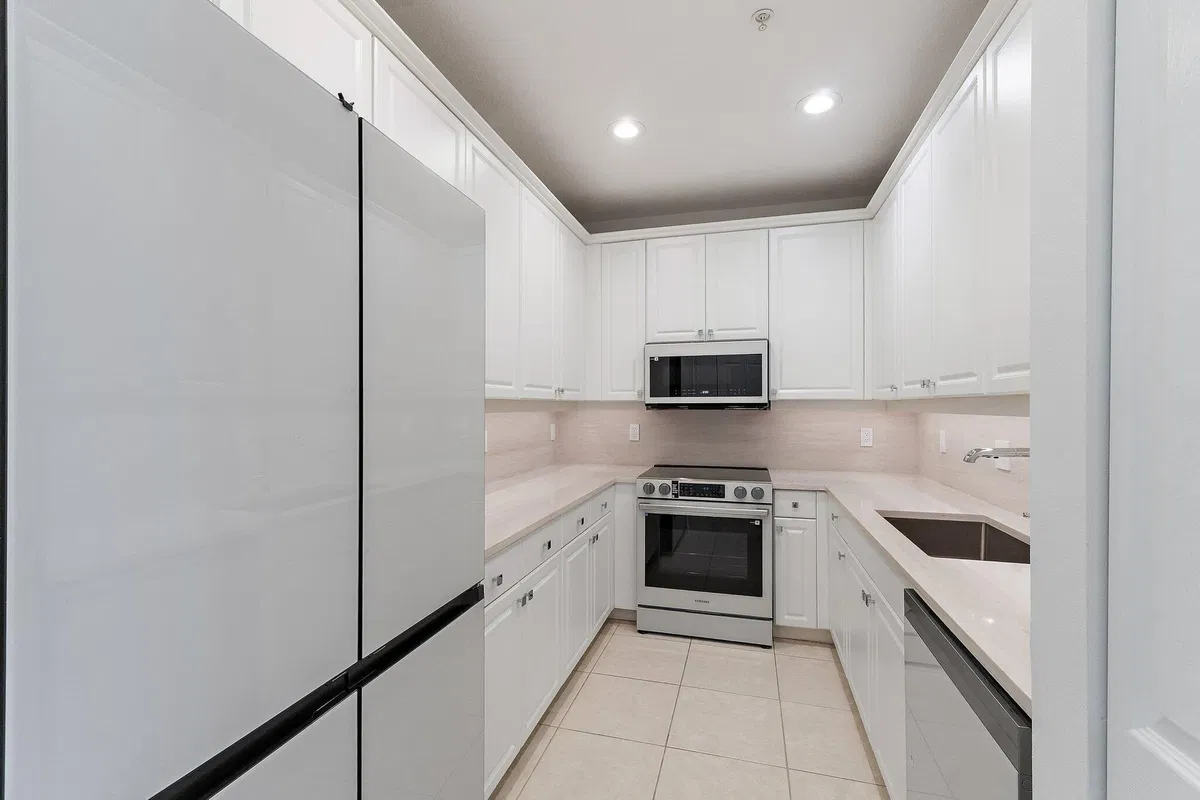  Residence photo 13