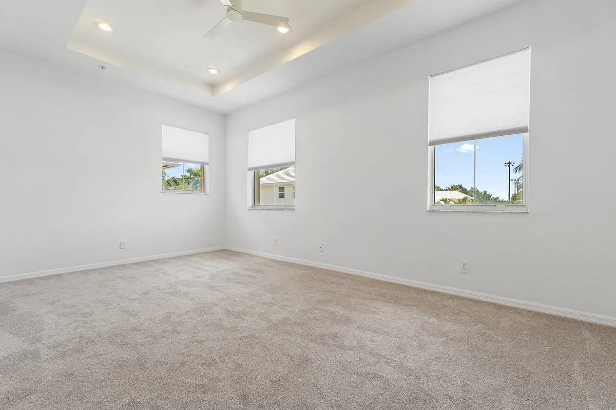  Residence photo 22