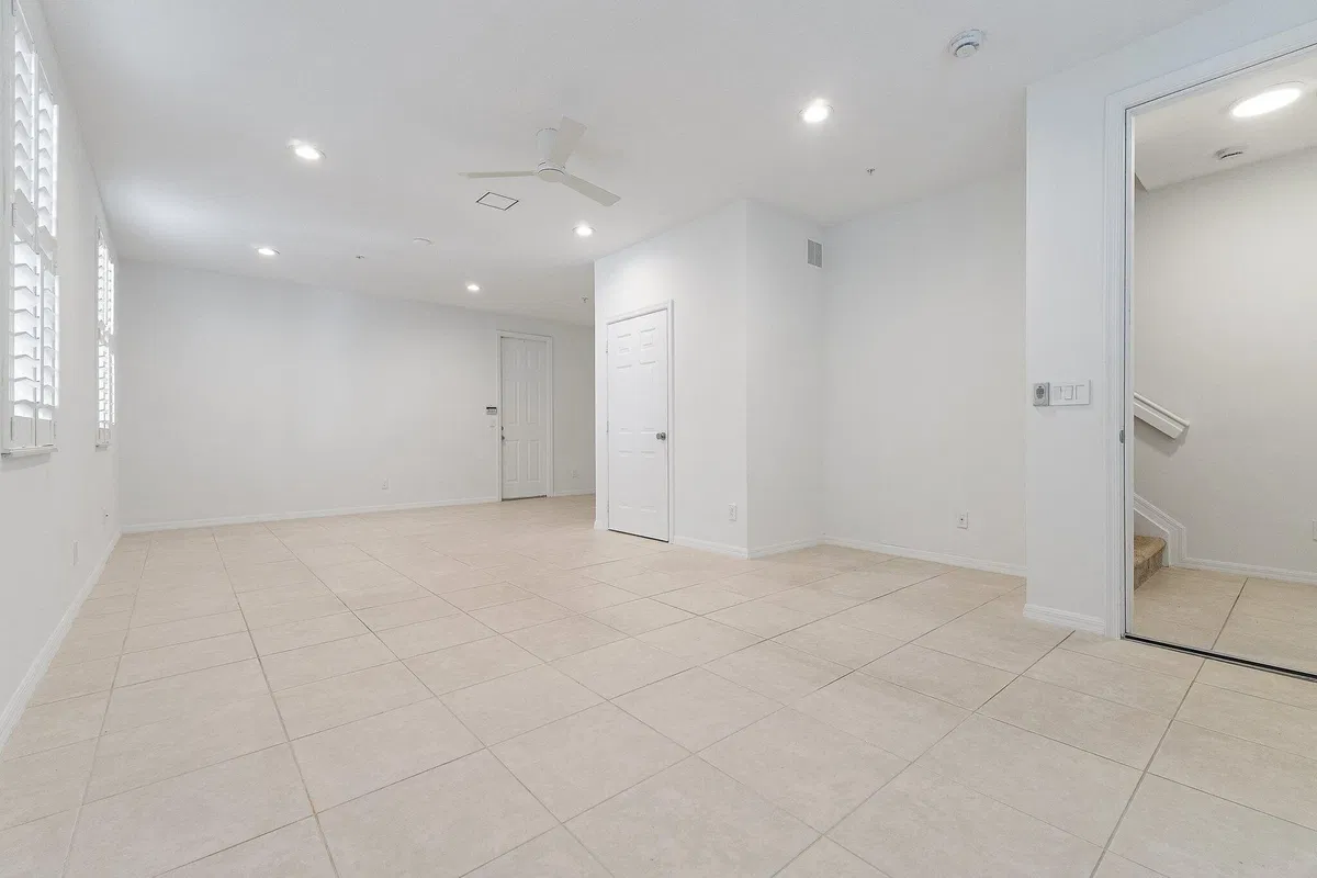  Residence photo 31