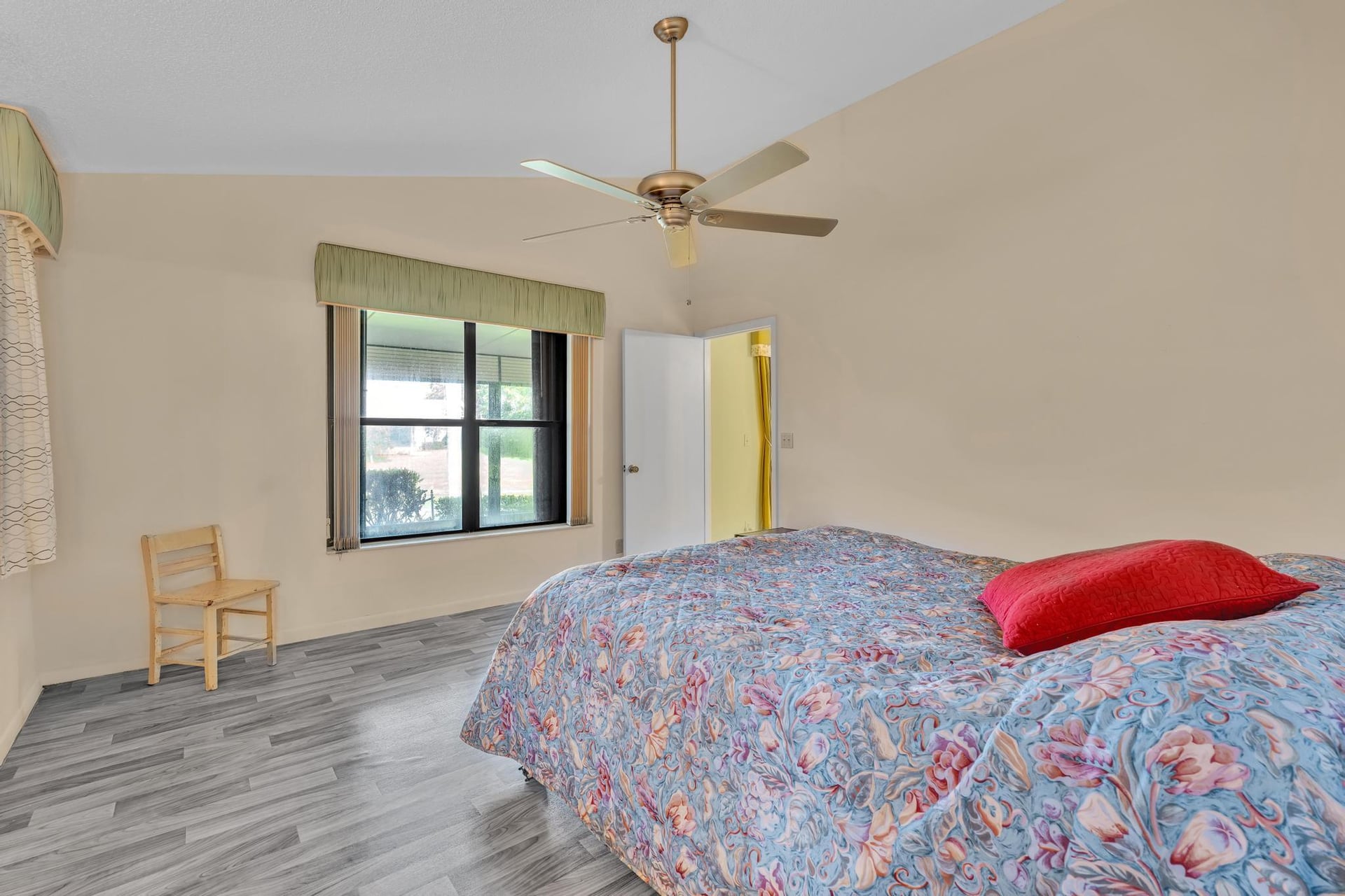  Residence photo 28