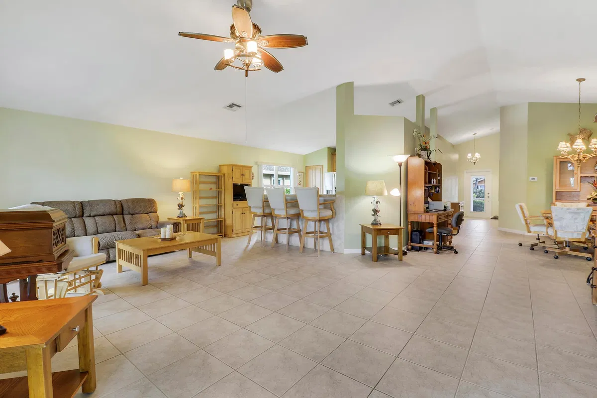  Residence photo 28