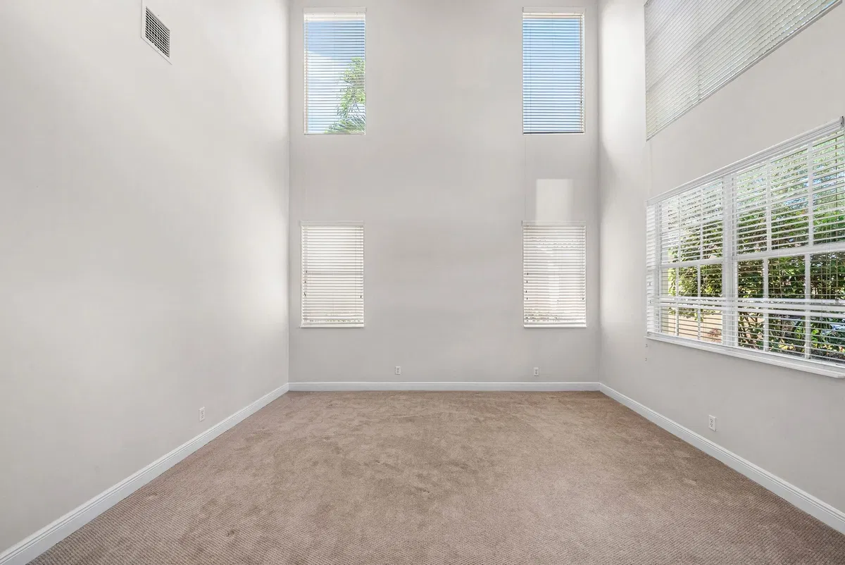  Residence photo 7