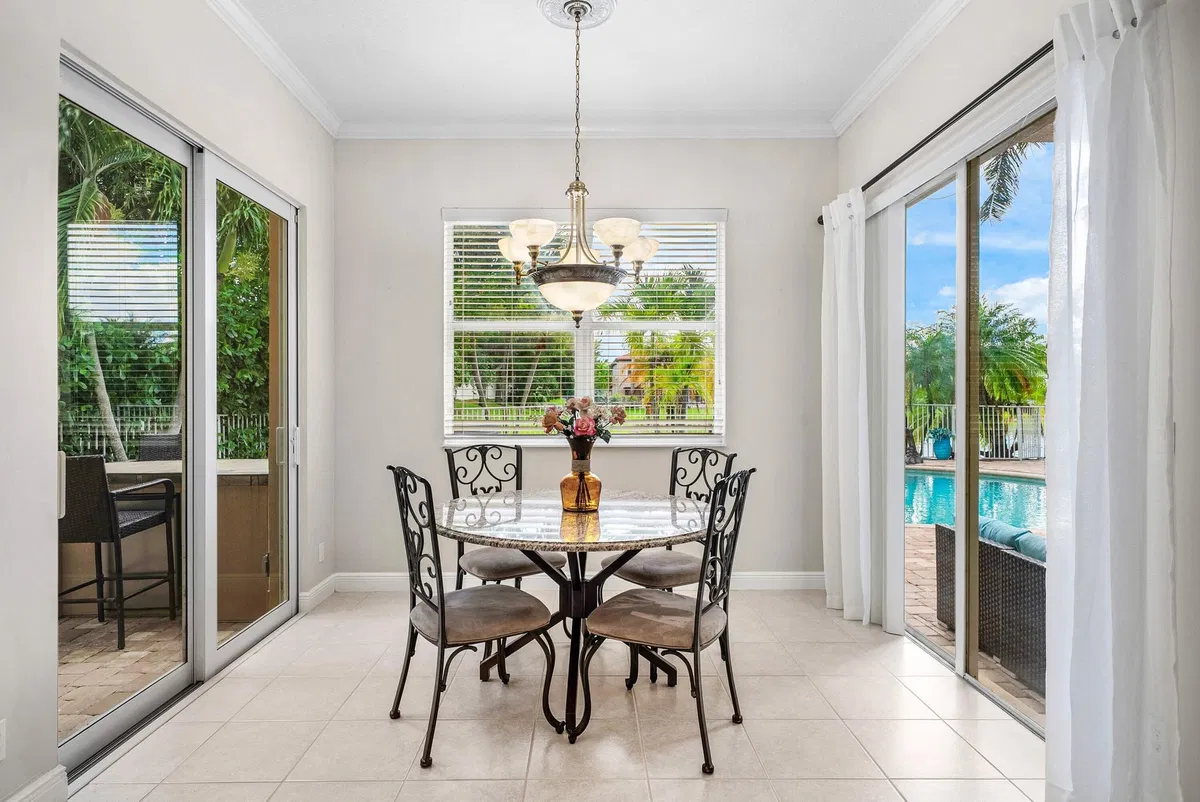  Residence photo 22
