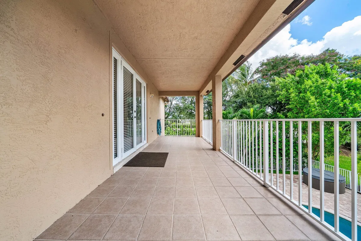  Residence photo 43