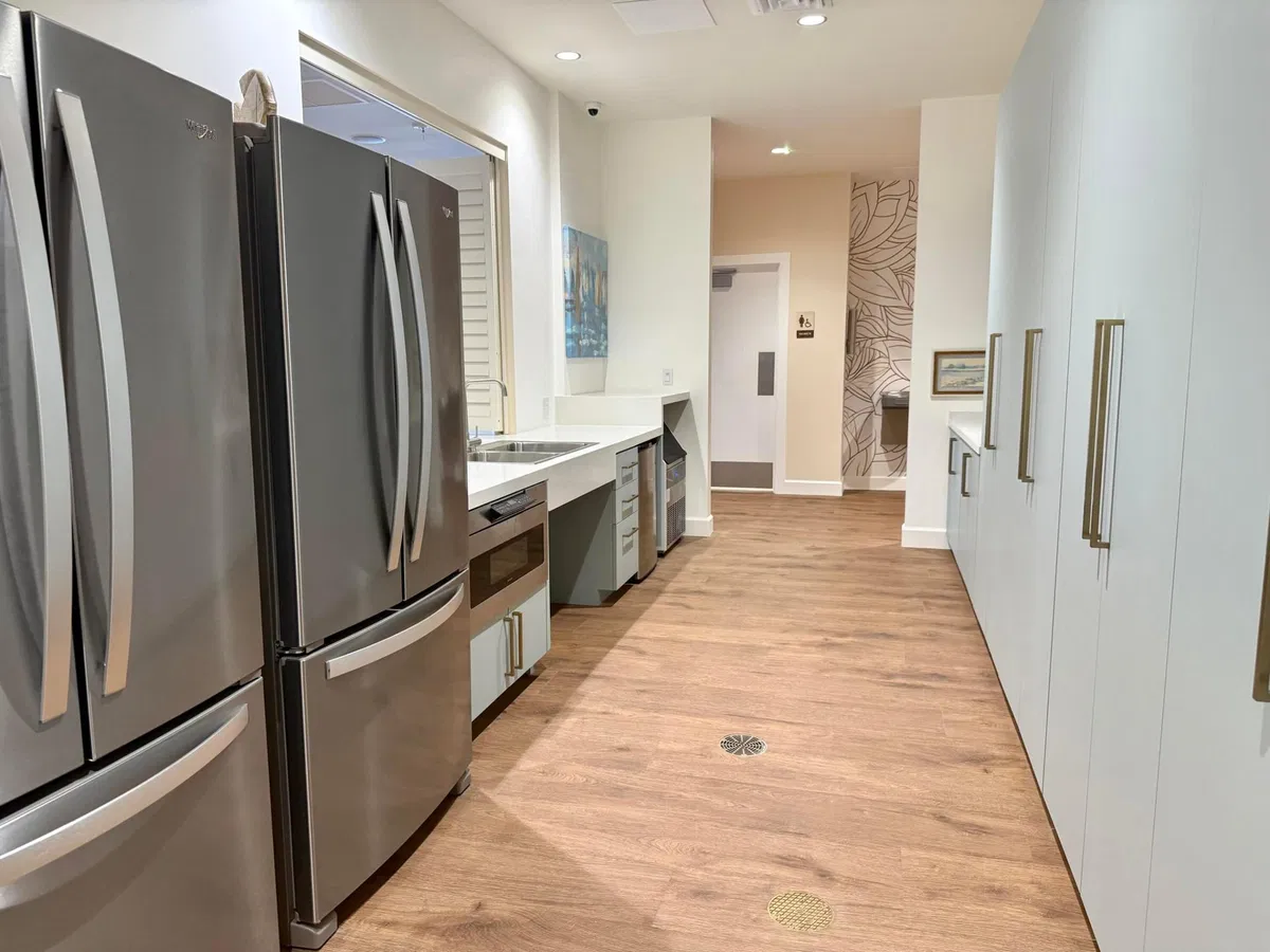 Unit 102 photo 28