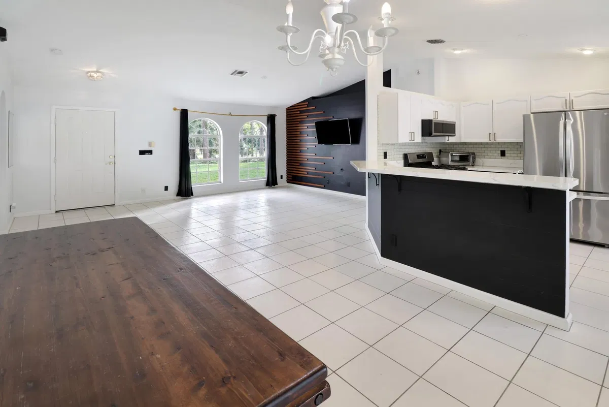  Residence photo 13