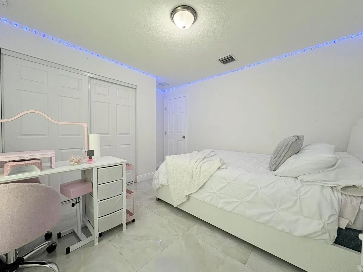  Residence photo 22