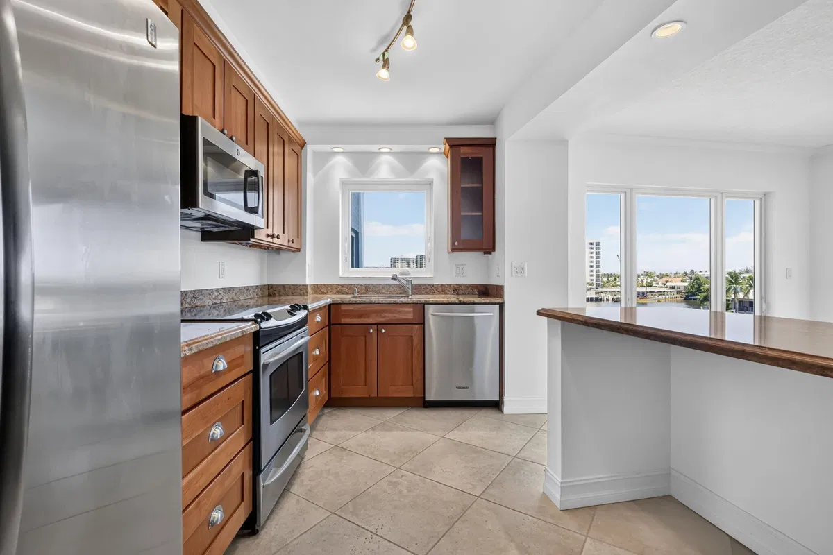 Downtown Delray Beach Unit 4F photo 16