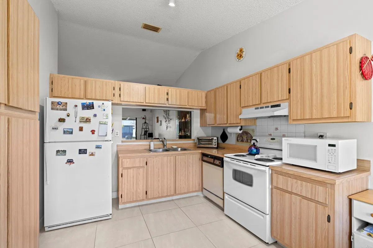 Residence photo 4
