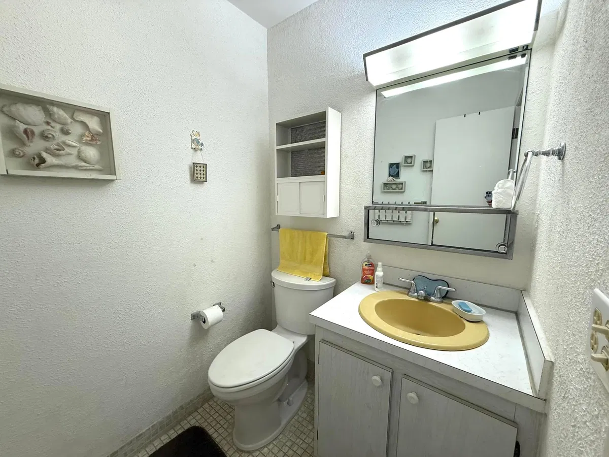  Unit B photo 13