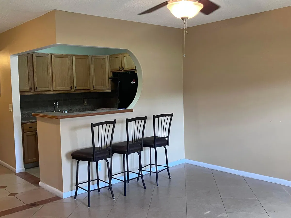 Residence photo 4