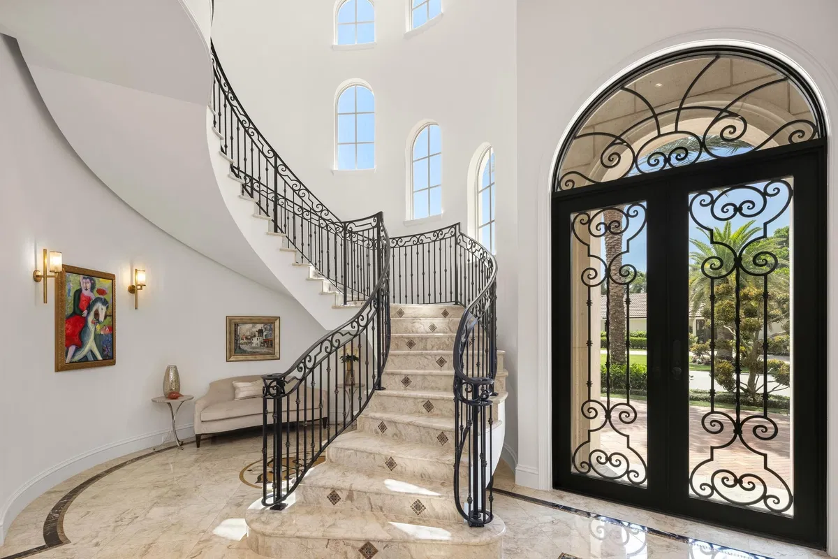Royal Palm Yacht and Country Club Residence photo 7