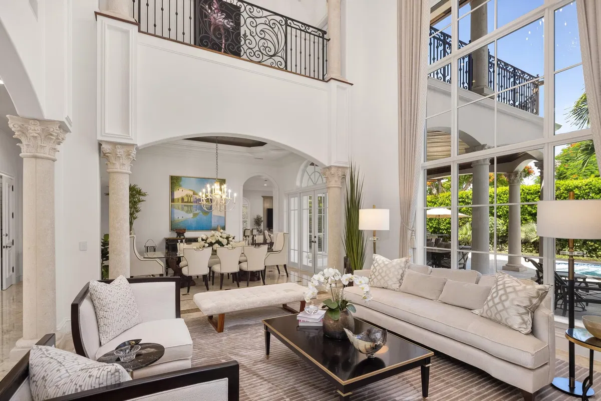 Royal Palm Yacht and Country Club Residence photo 13