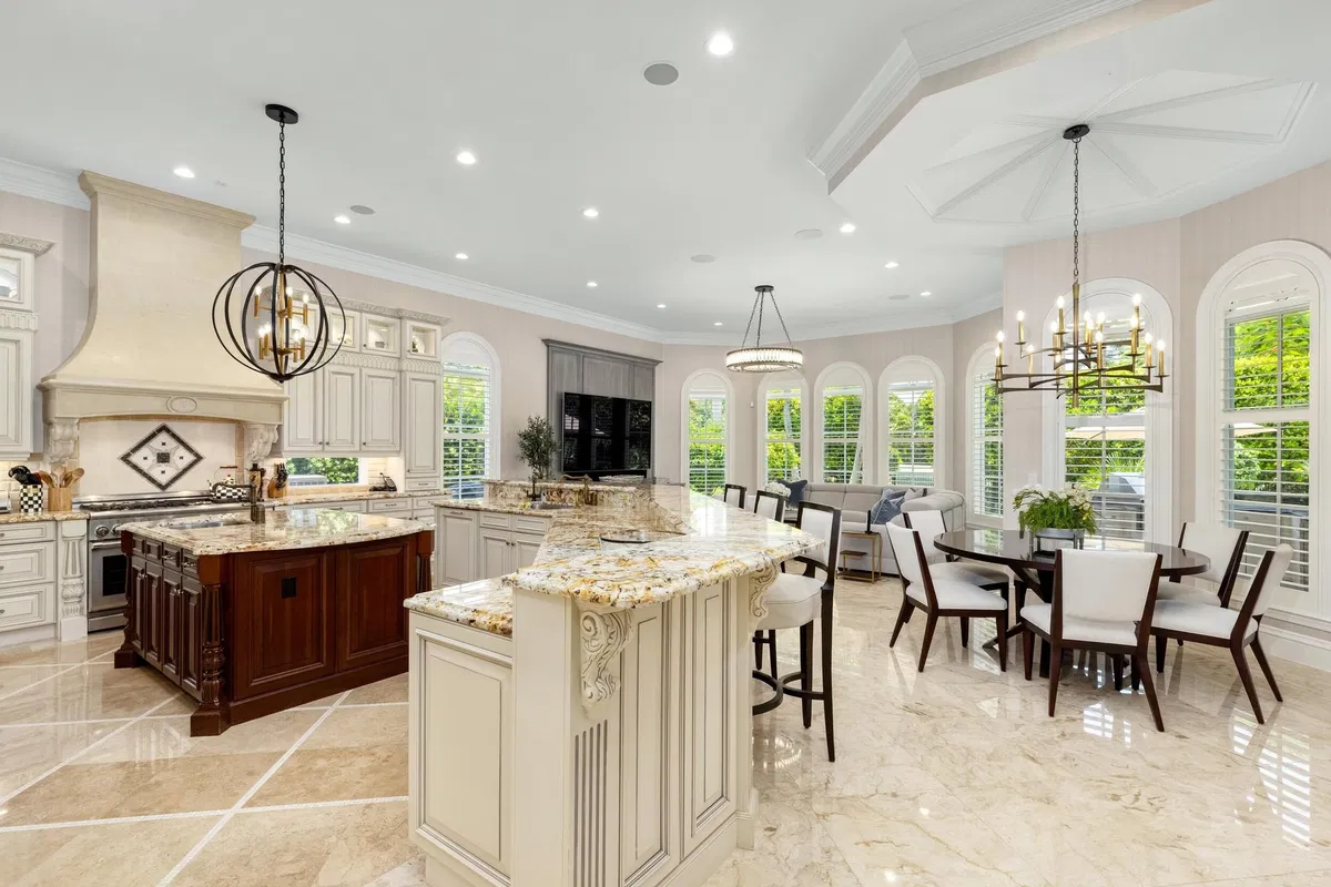 Royal Palm Yacht and Country Club Residence photo 16