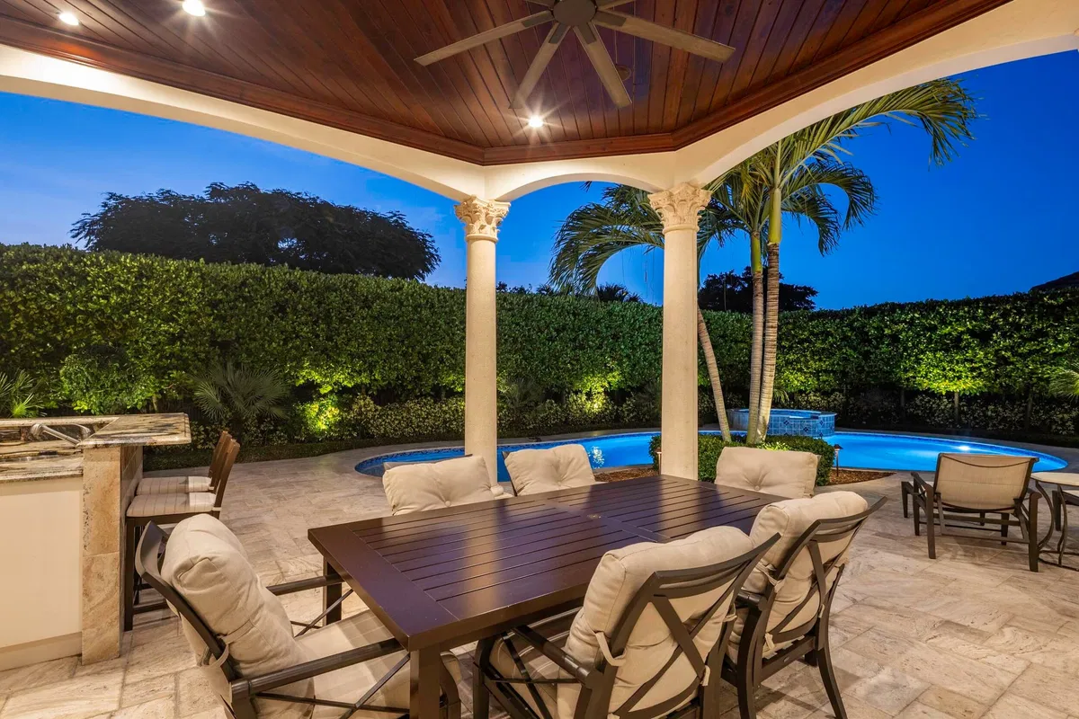 Royal Palm Yacht and Country Club Residence photo 31
