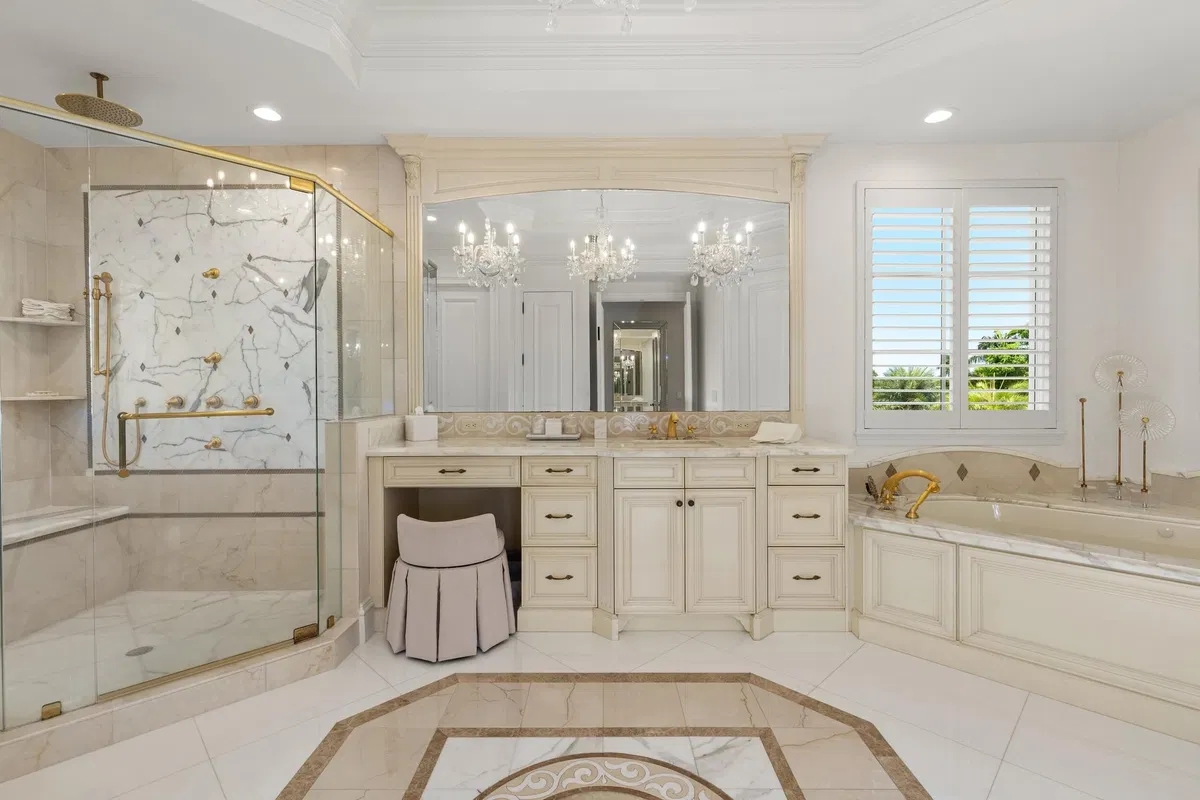 Royal Palm Yacht and Country Club Residence photo 61
