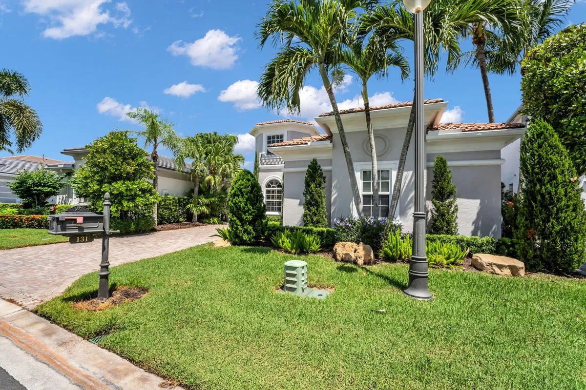 Mirasol Country Club Residence photo 91