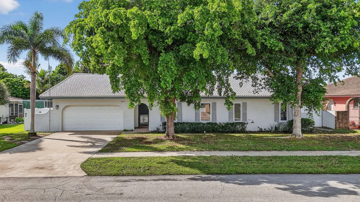  Residence photo 49