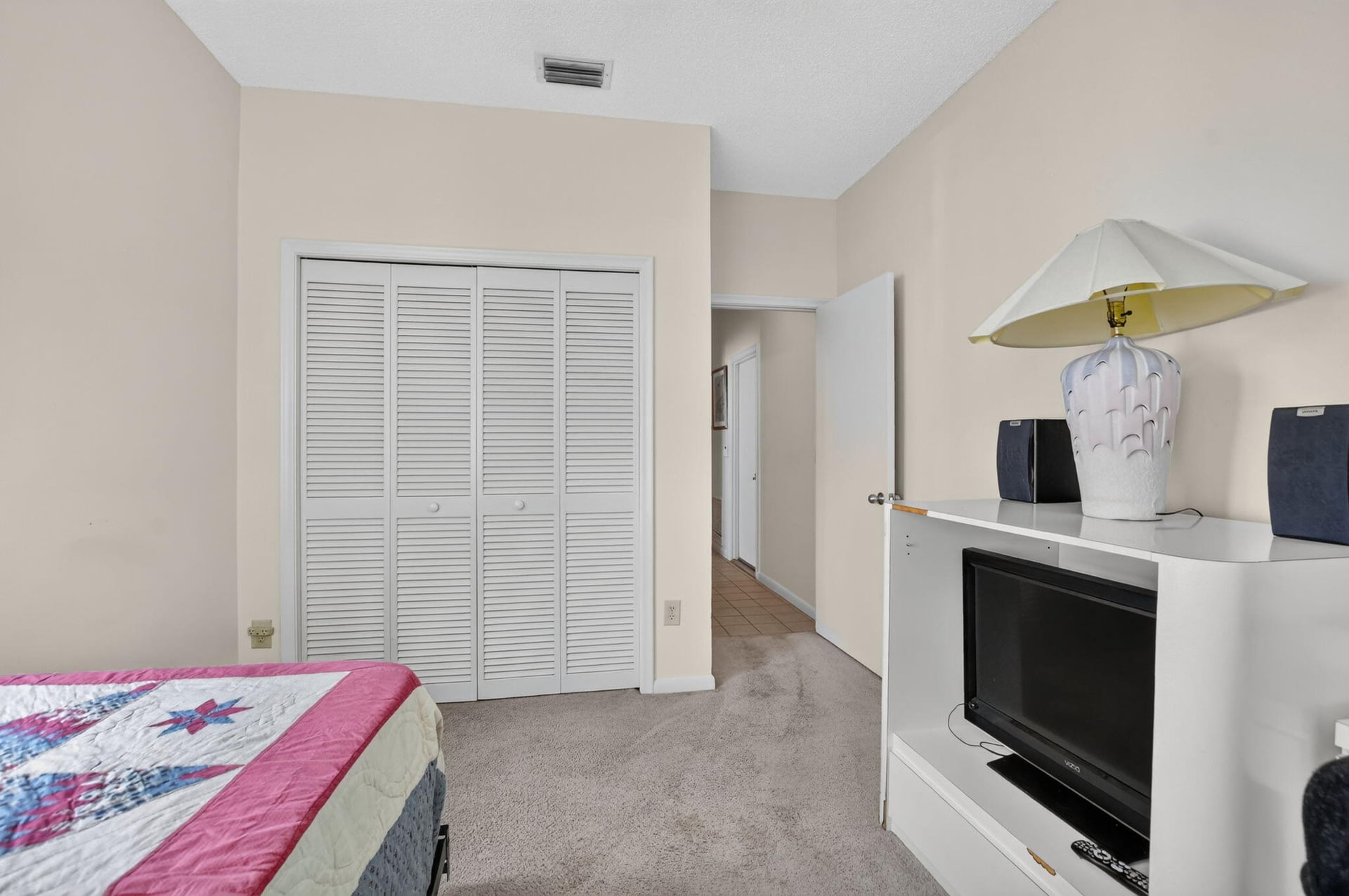 Residence photo 16