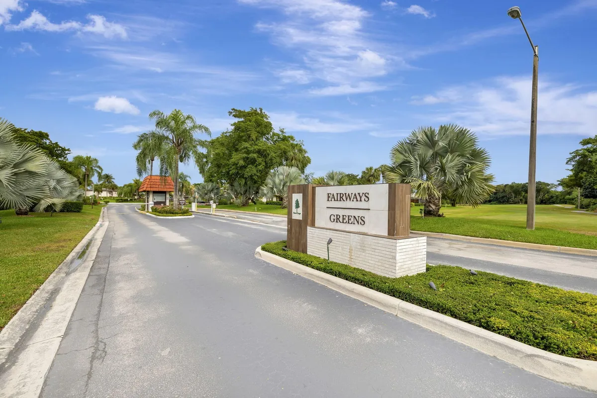 Boca Lago Country Club Homes Unit C photo 4